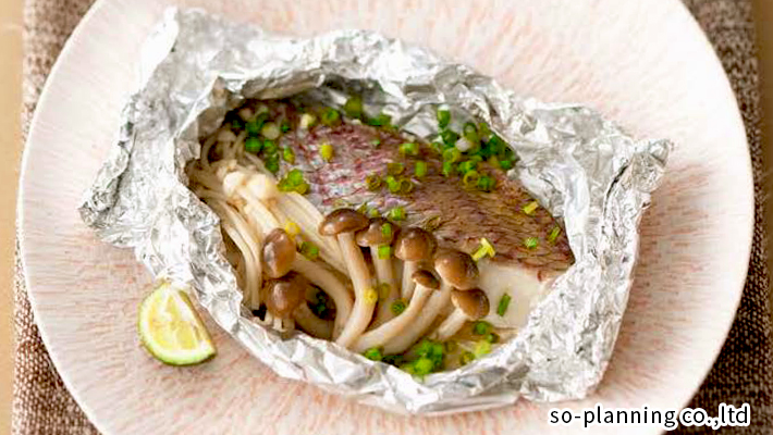 白身魚ときのこの梅酒蒸し